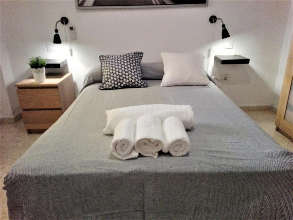 세비야 Duplex En Corral De Vecinos San Bernardo 아파트 외부 사진